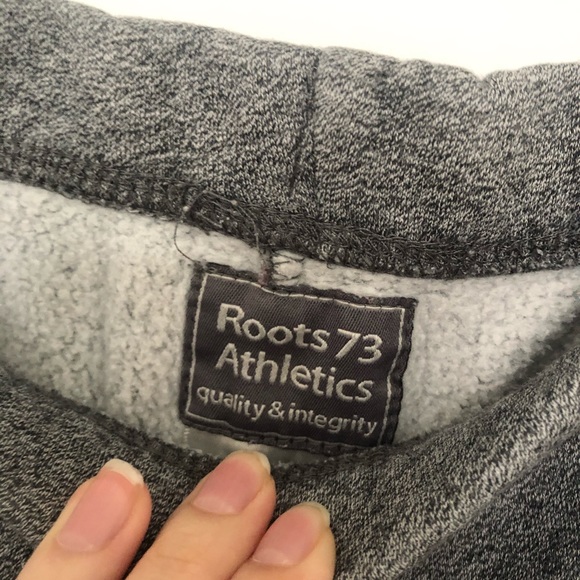 authentic ROOTS salt & pepper sweatpants - Picture 5 of 5